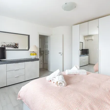 The Amber - Apartman